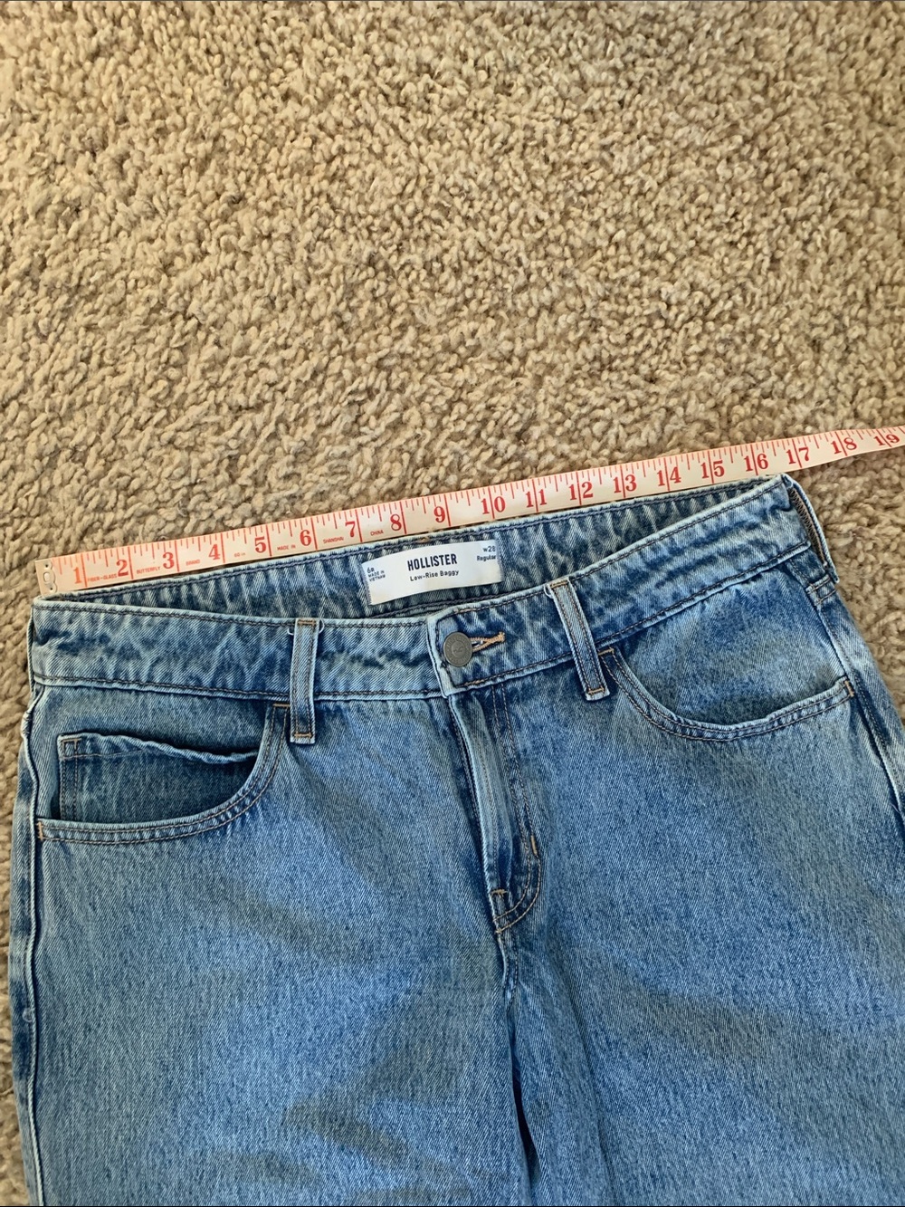 Hollister Women’s Low-Rise Baggy Jeans, 28” - Picture 5 of 6